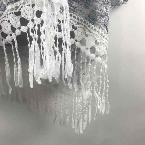 Aeropostale sweater Poncho Cropped Fringe Blue Lightweight Medium - Picture 4 of 7